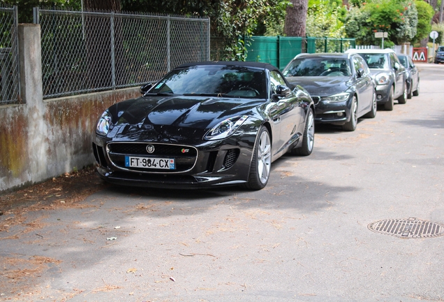 Jaguar F-TYPE S Convertible