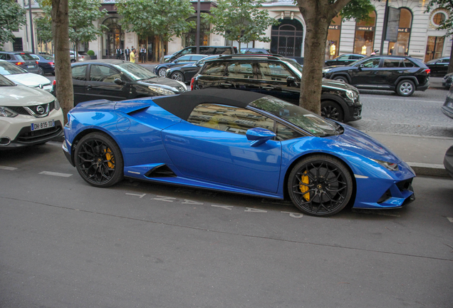 Lamborghini Huracán LP640-4 EVO Spyder