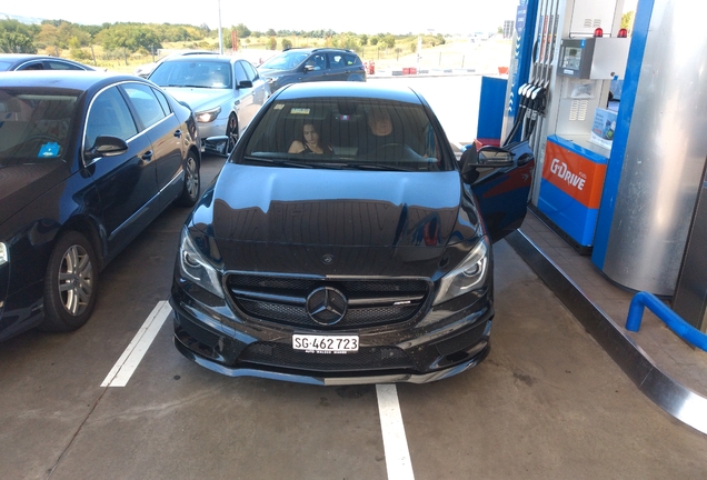 Mercedes-Benz CLA 45 AMG C117