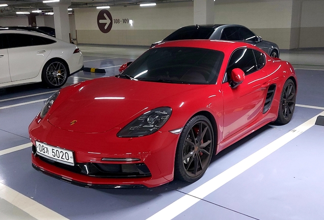 Porsche 718 Cayman GTS