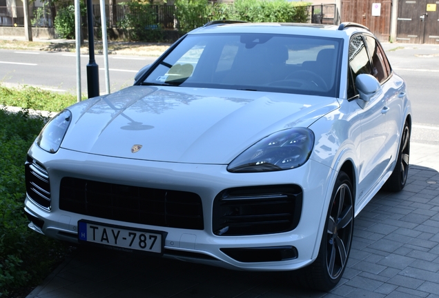 Porsche 9YA Cayenne GTS