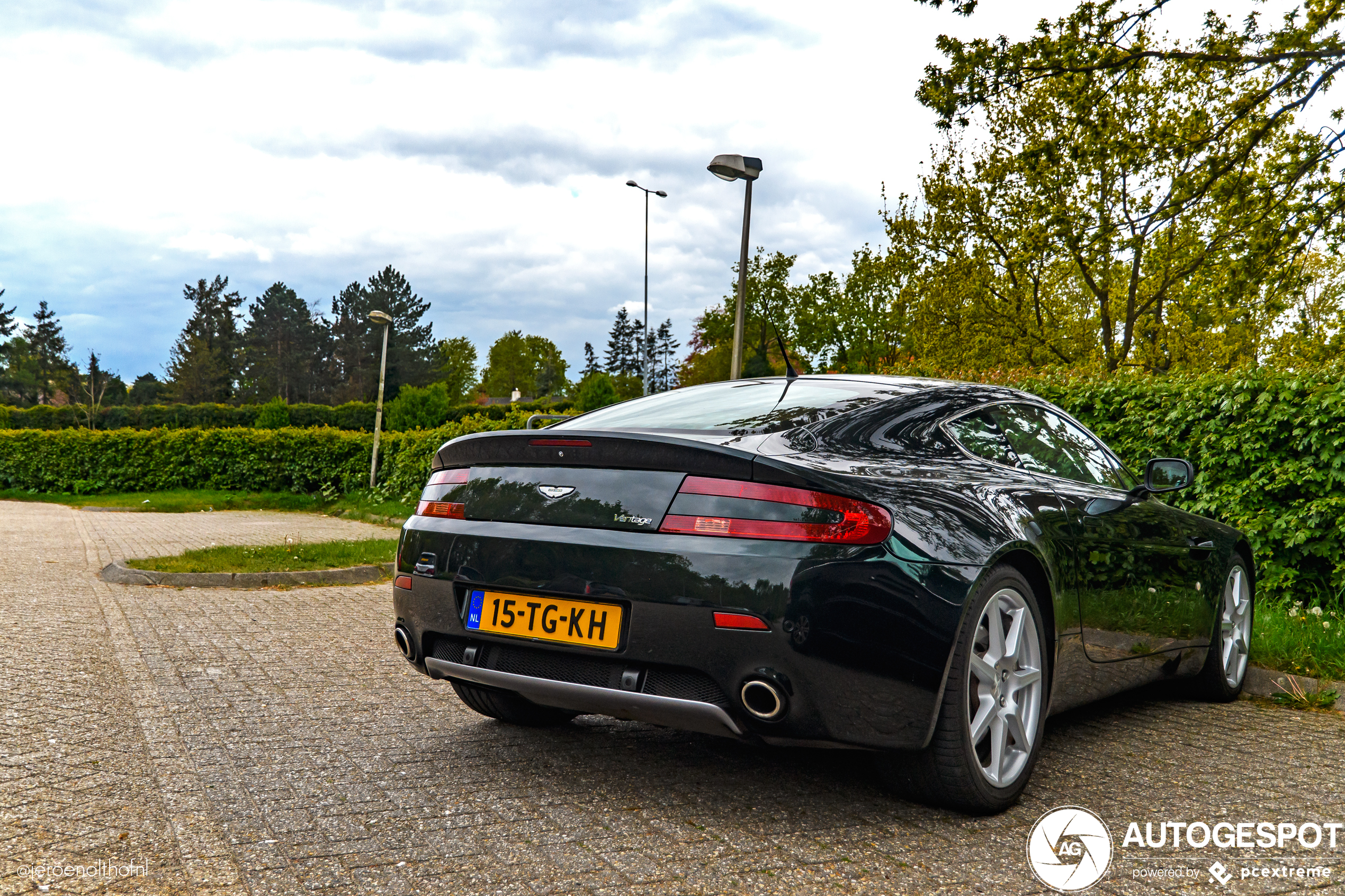 Aston Martin V8 Vantage