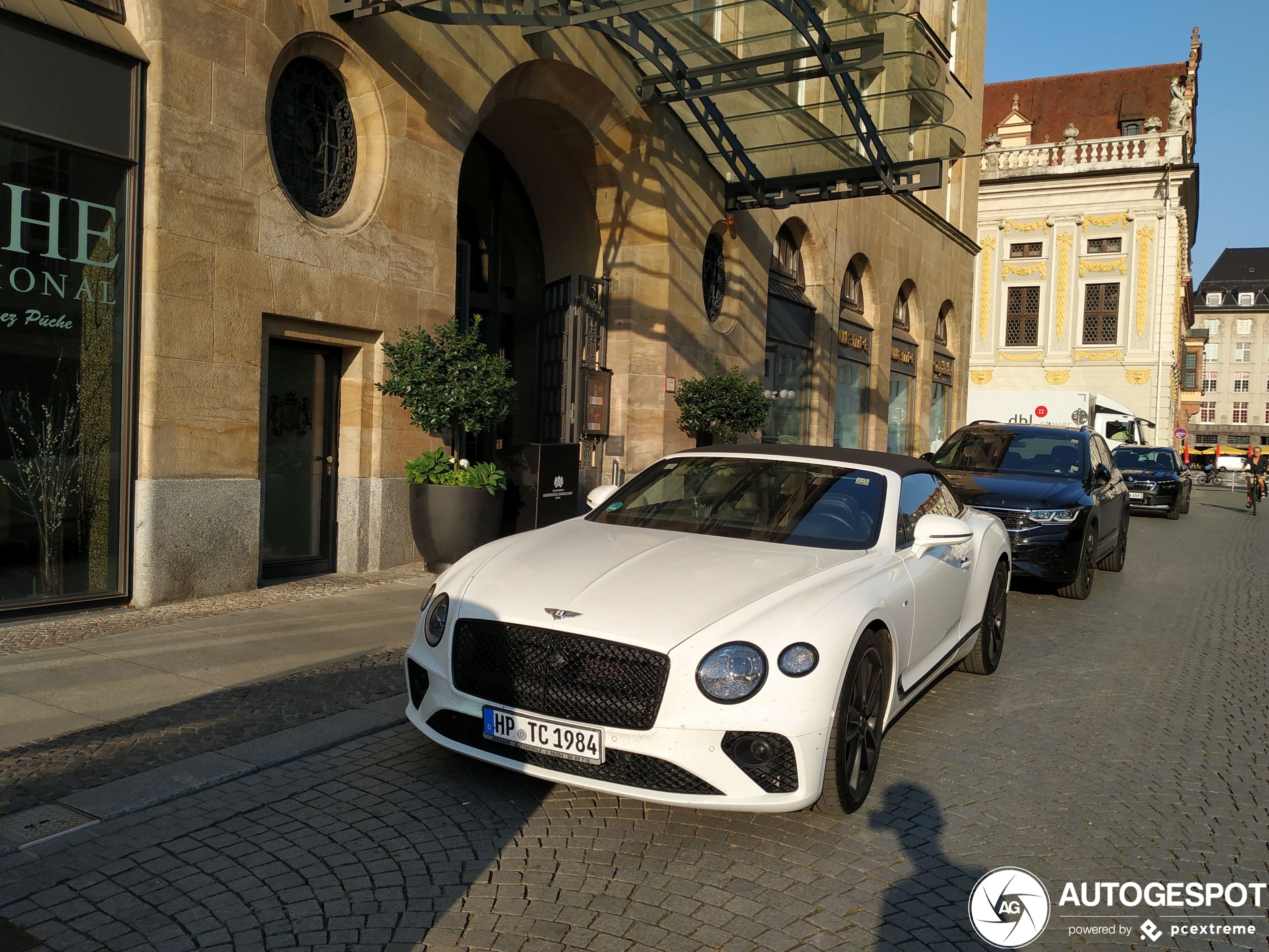 Bentley Continental GTC V8 2020