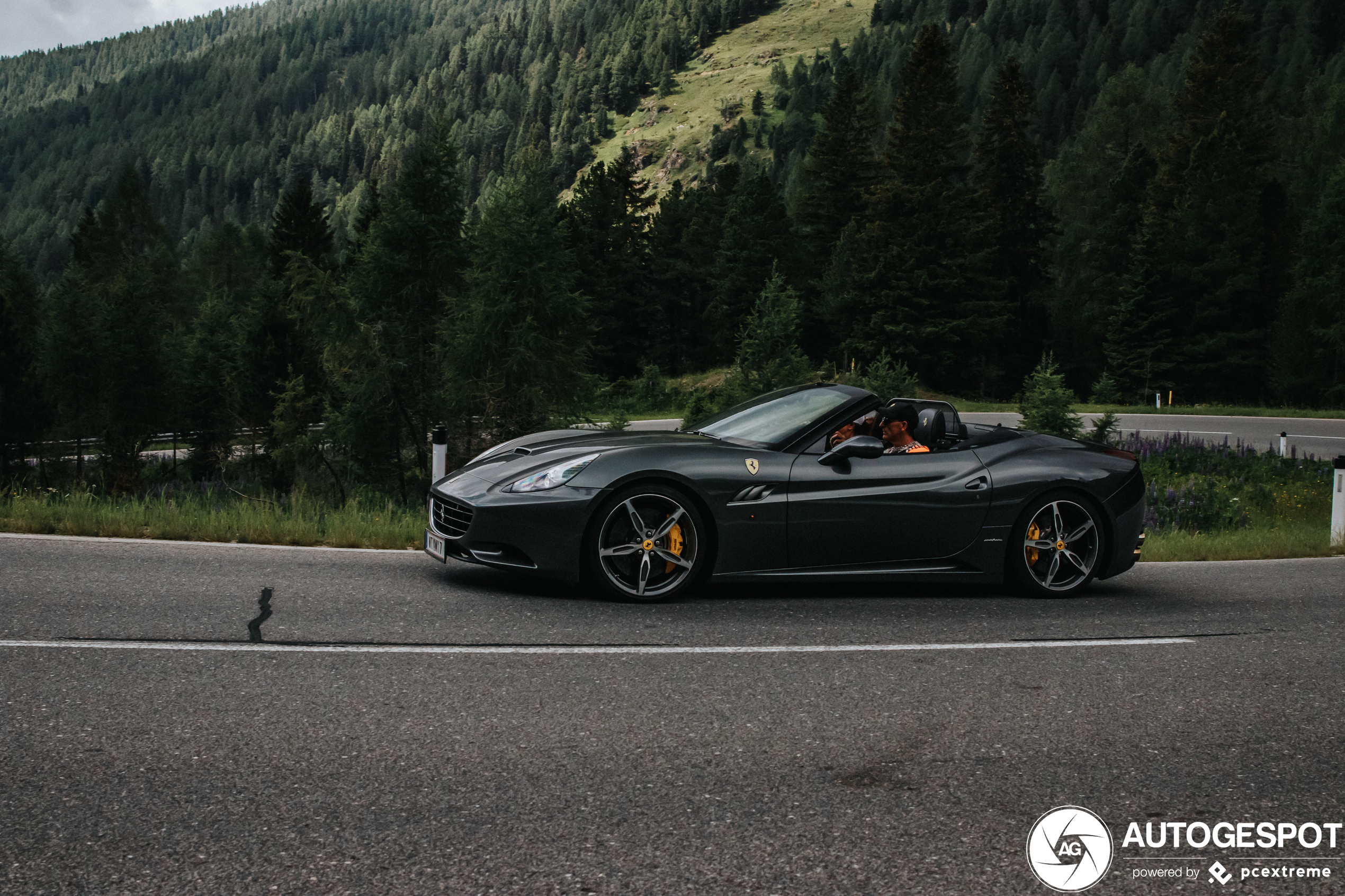 Ferrari California