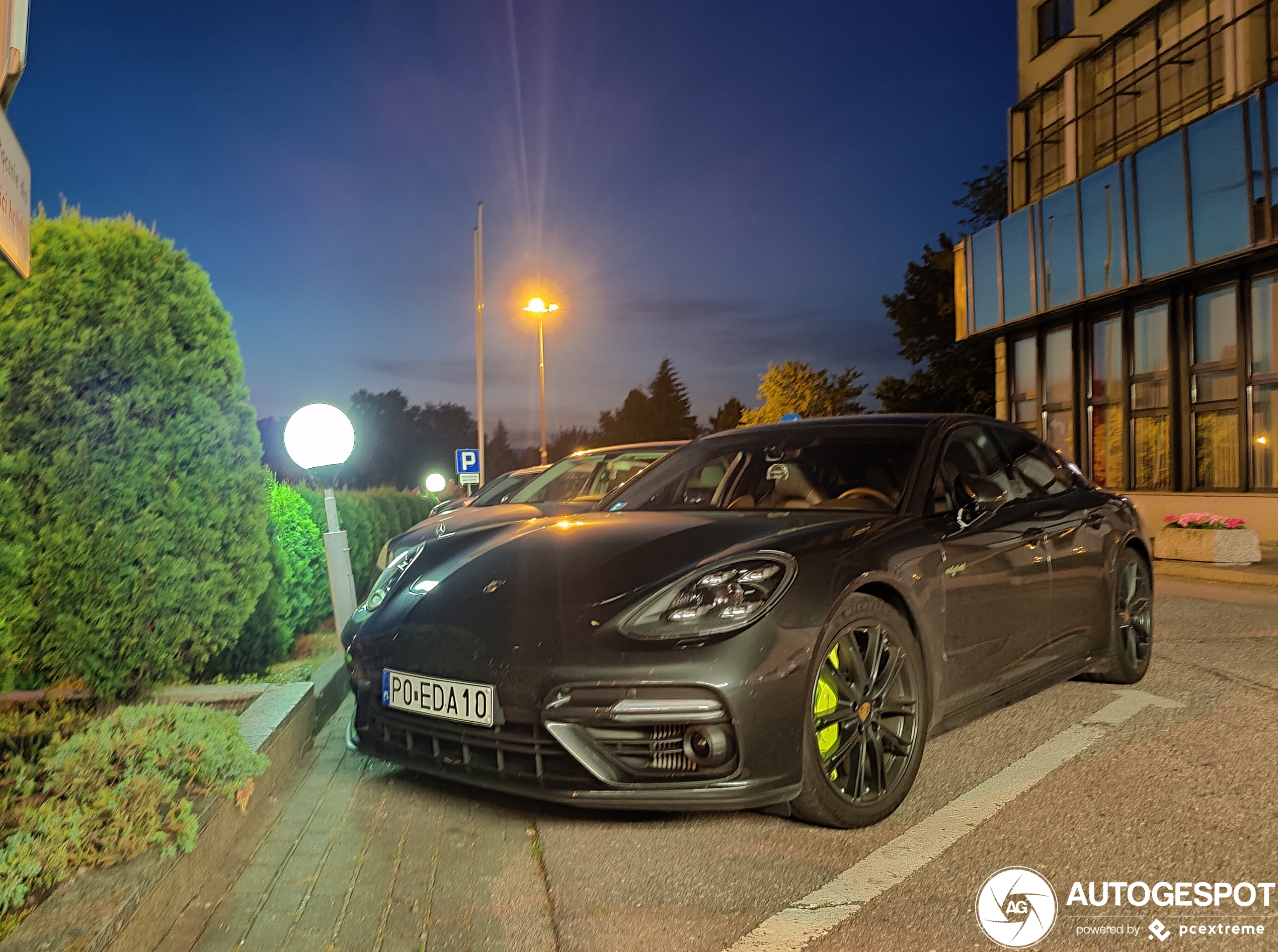 Porsche 971 Panamera Turbo S E-Hybrid