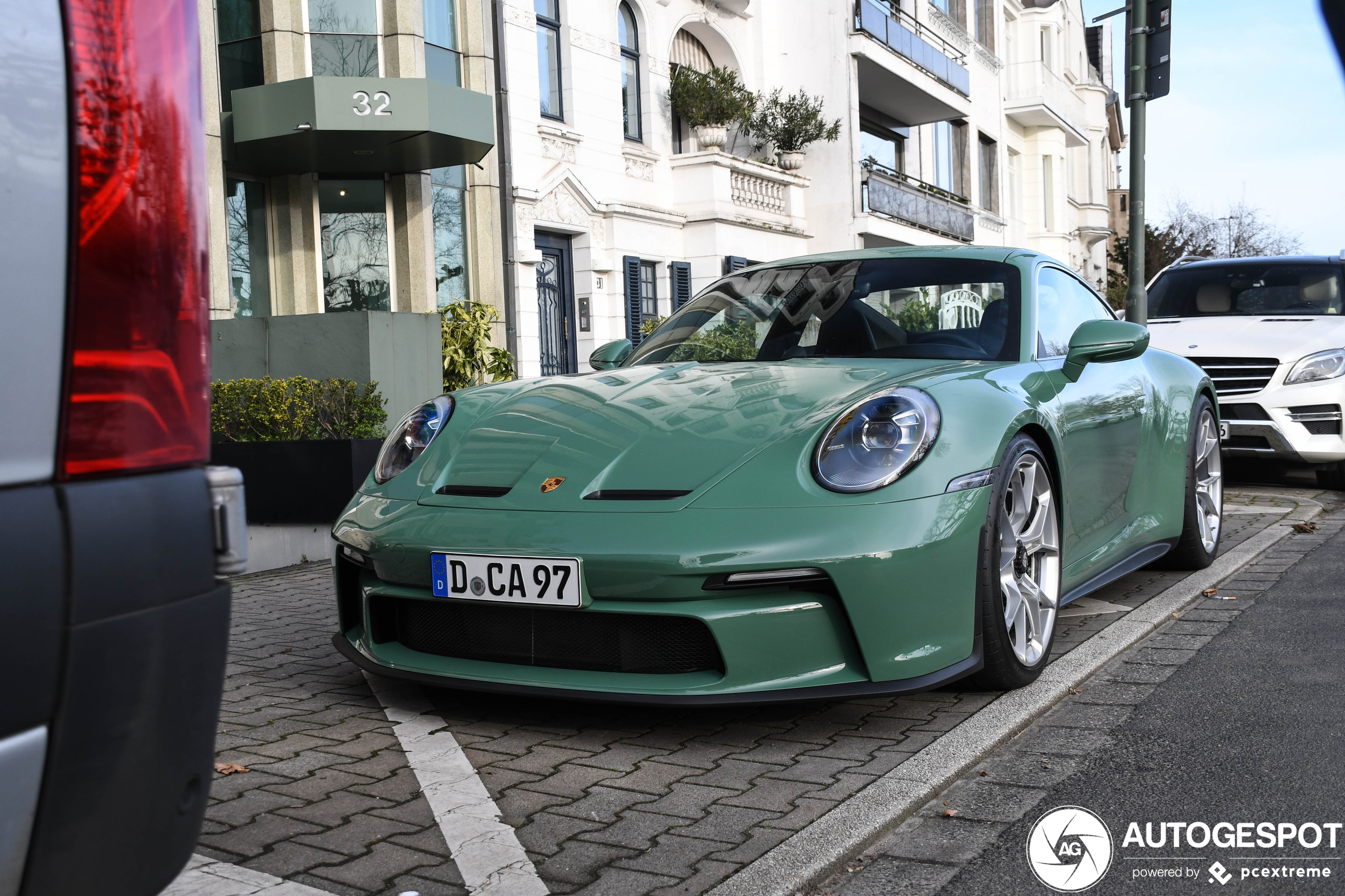 Porsche 992 GT3 Touring