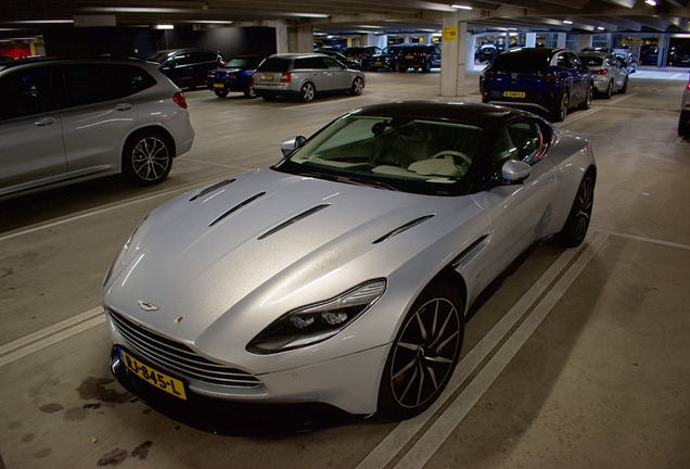 Aston Martin DB11