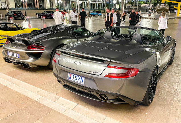 Aston Martin Vanquish Volante