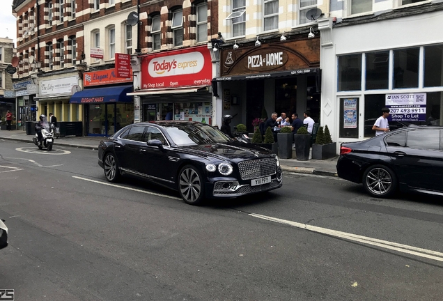 Bentley Flying Spur V8 2021