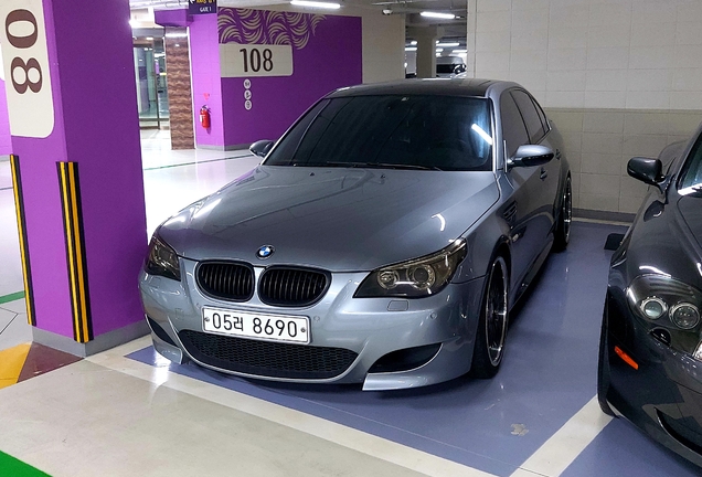 BMW M5 E60 2005