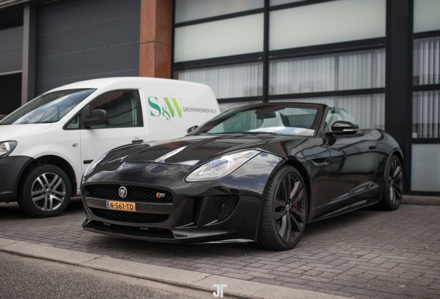 Jaguar F-TYPE S V8 Convertible