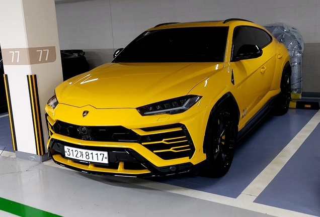 Lamborghini Urus