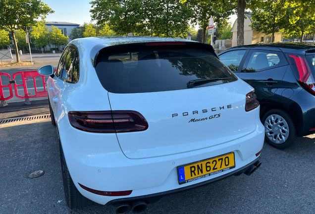 Porsche 95B Macan GTS