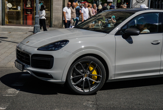 Porsche Cayenne Coupé Turbo S E-Hybrid