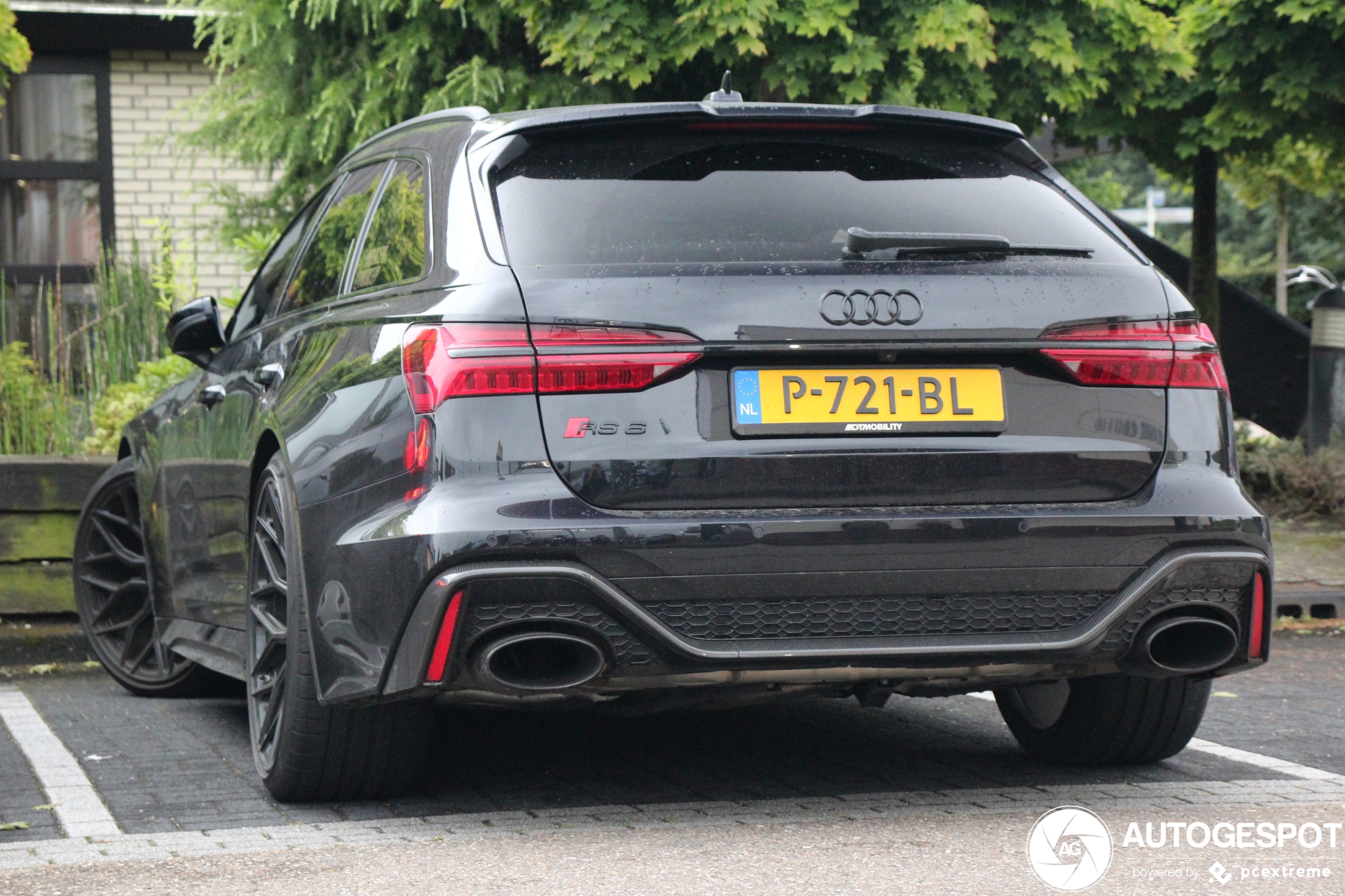 Audi RS6 Avant C8