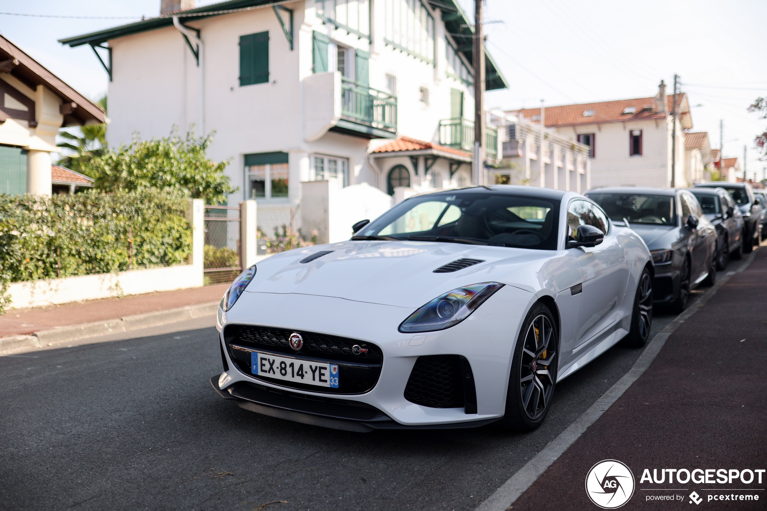 Jaguar F-TYPE SVR Coupé