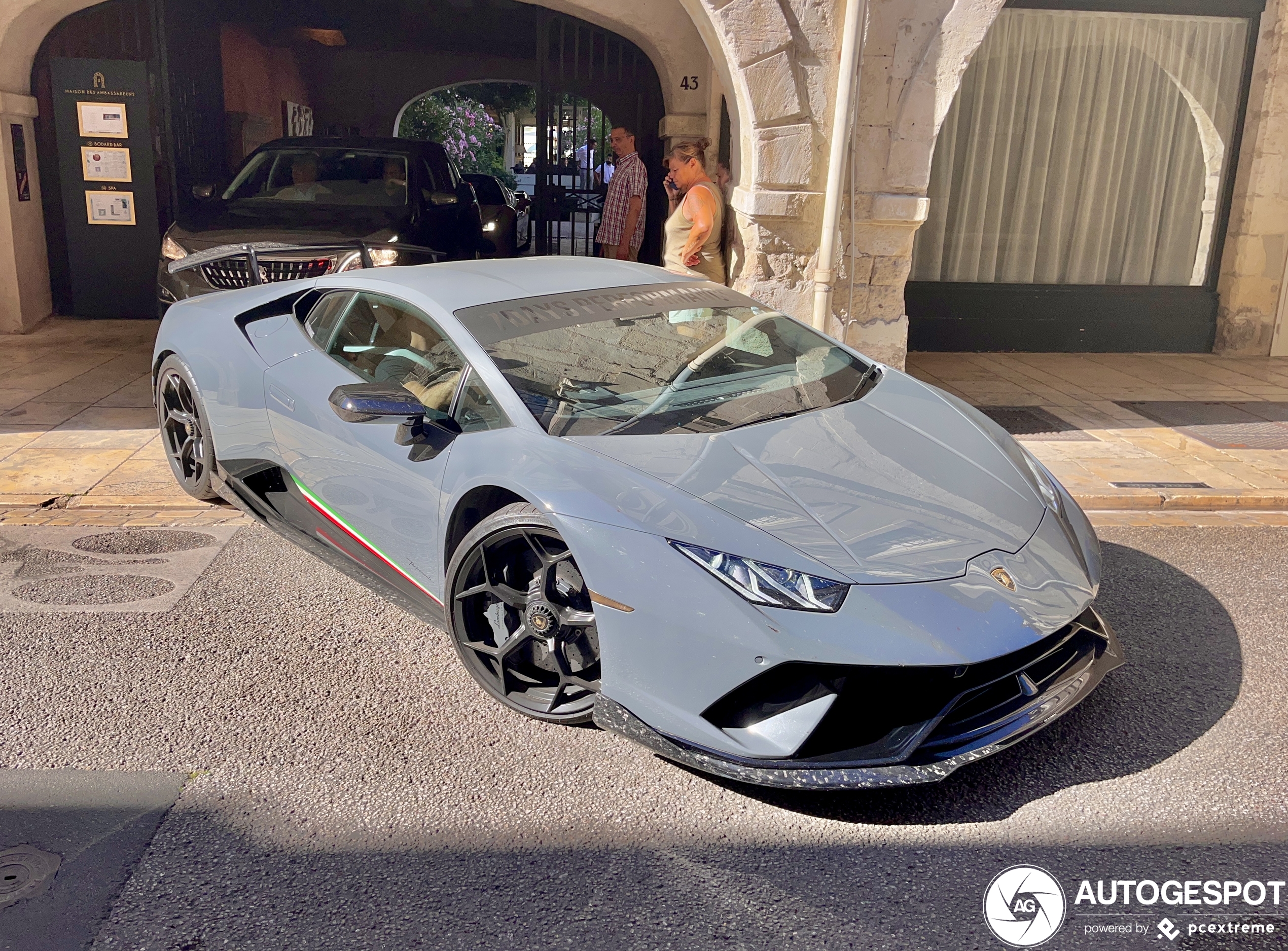 Lamborghini Huracán LP640-4 Performante