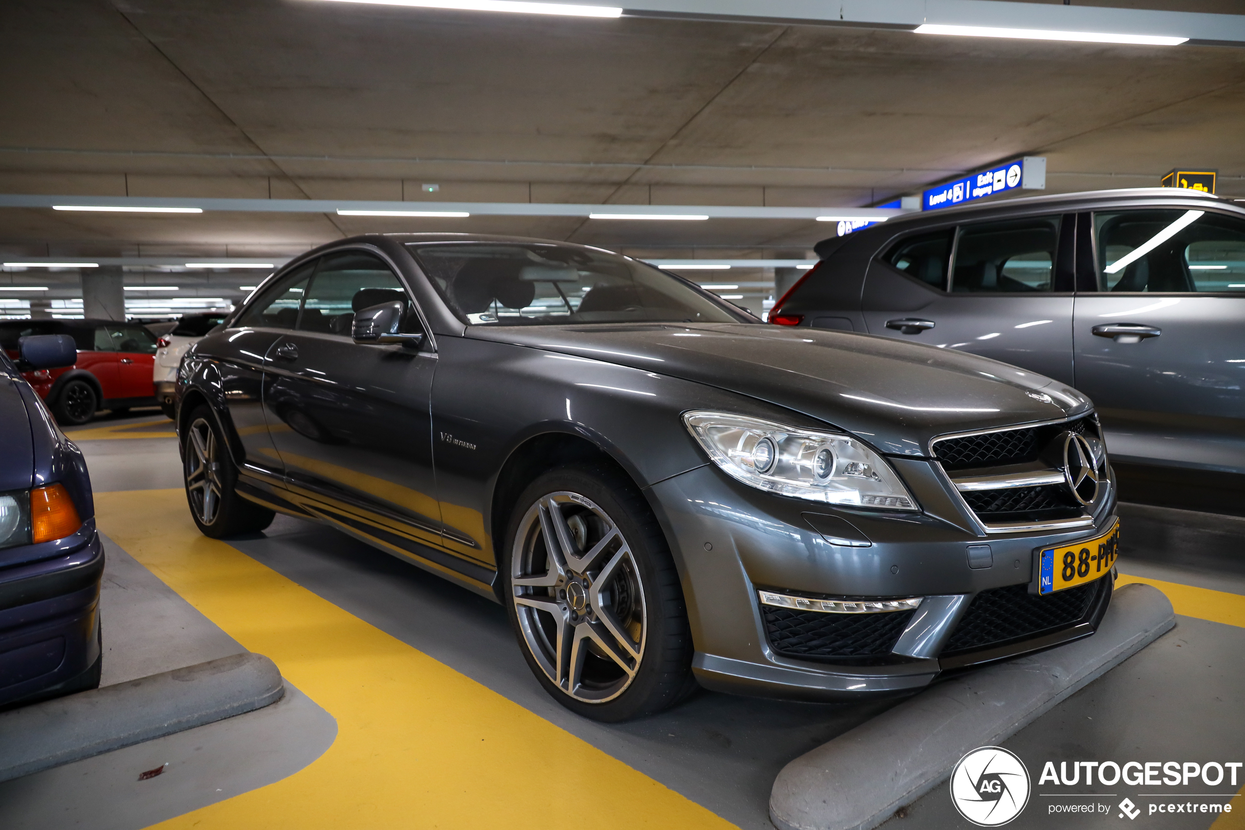 Mercedes-Benz CL 63 AMG C216 2011