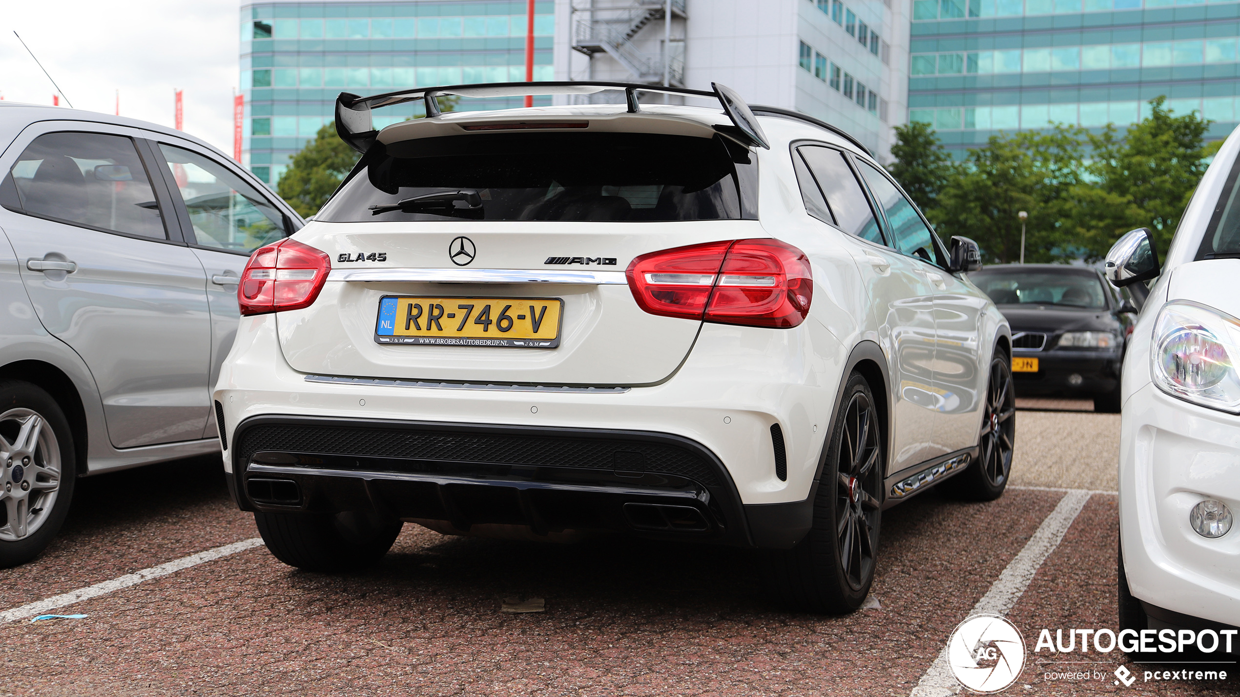 Mercedes-Benz GLA 45 AMG X156