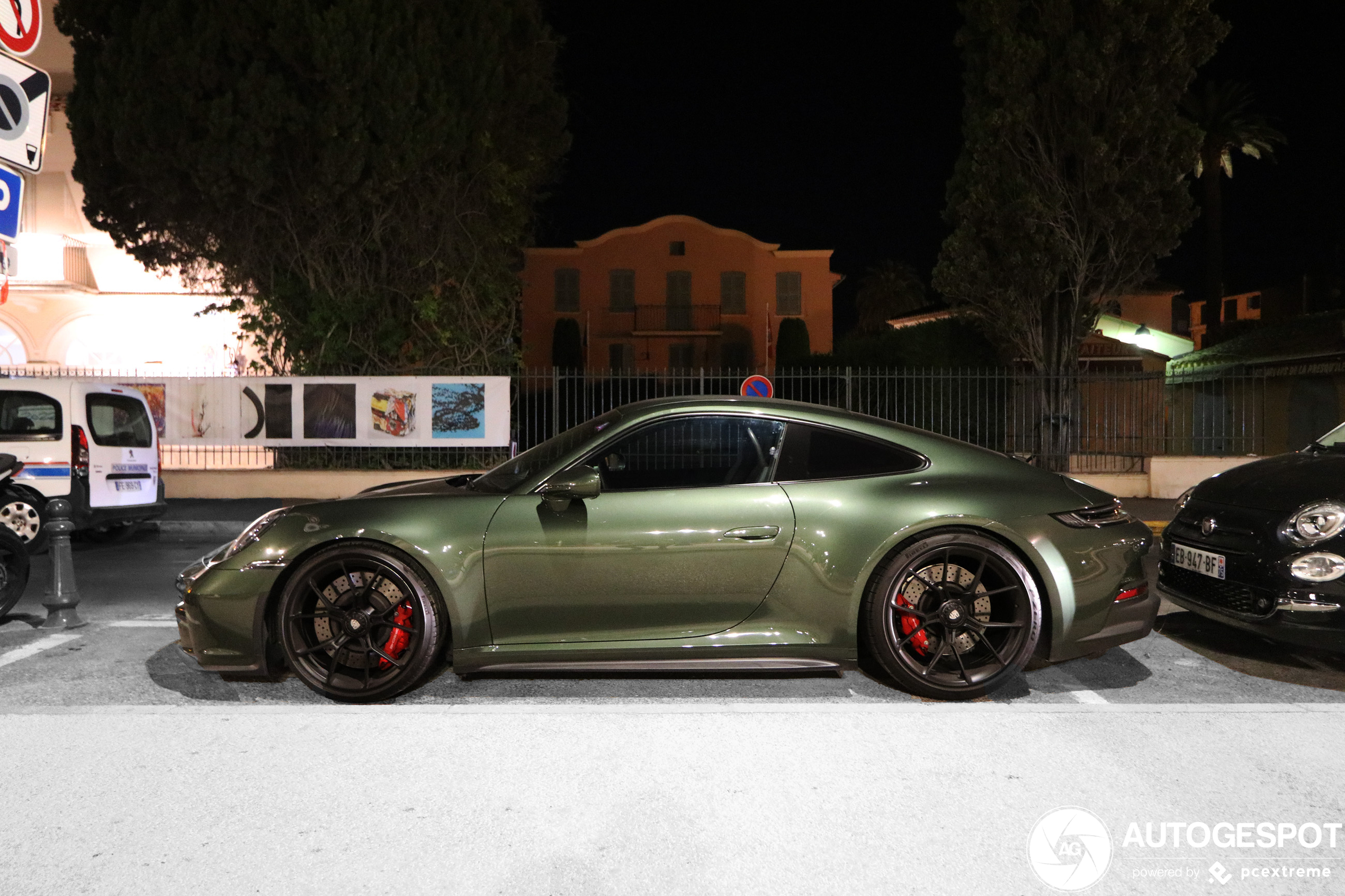 Porsche 992 GT3 Touring