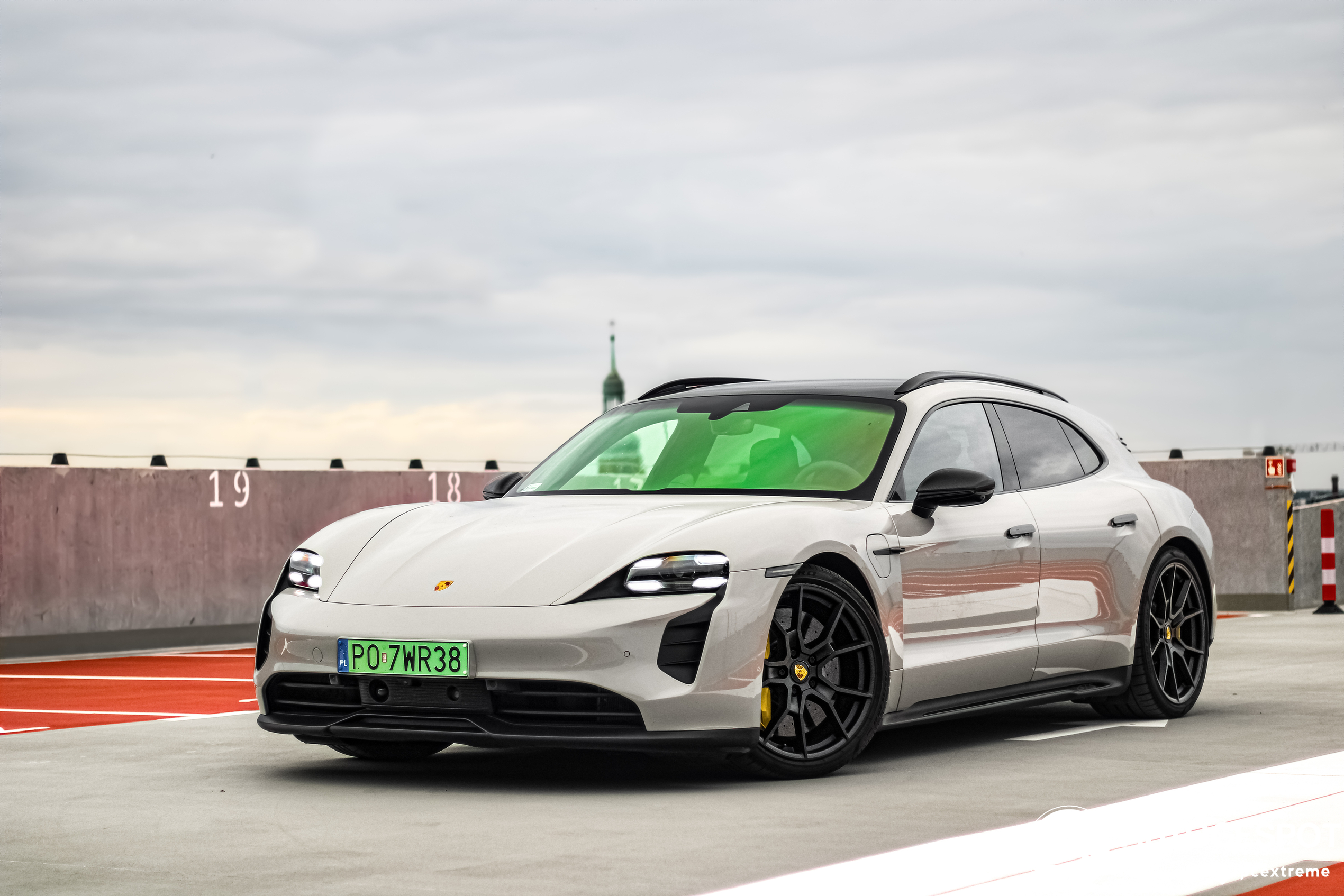 Porsche Taycan GTS Sport Turismo