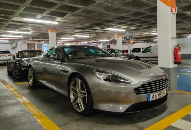 Aston Martin Virage 2011