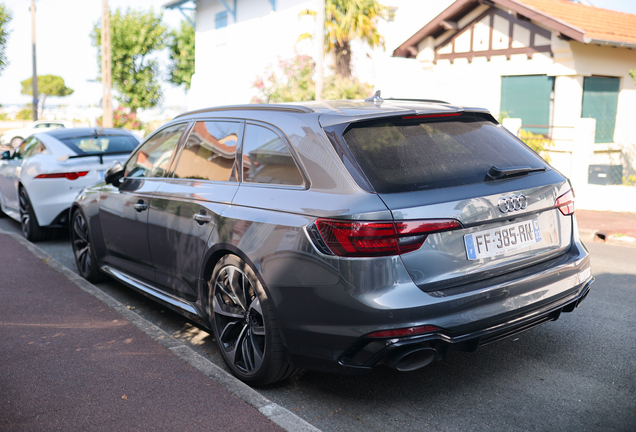 Audi RS4 Avant B9