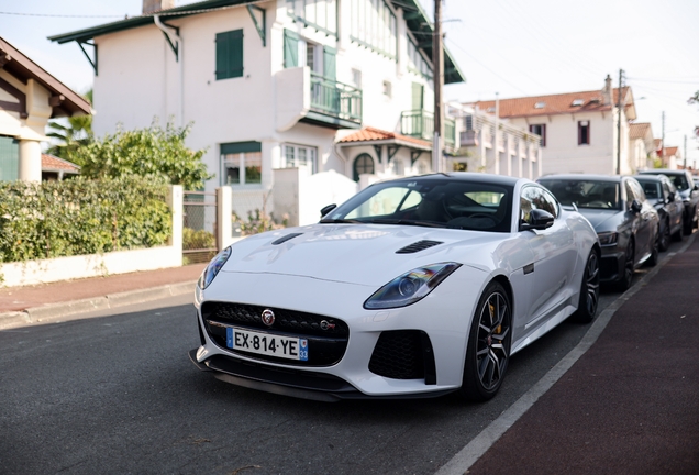 Jaguar F-TYPE SVR Coupé