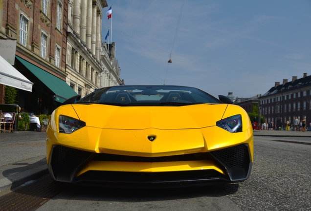 Lamborghini Aventador LP750-4 SuperVeloce Roadster