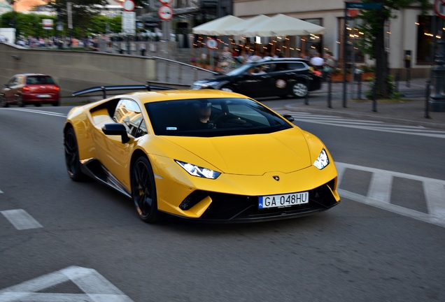 Lamborghini Huracán LP640-4 Performante