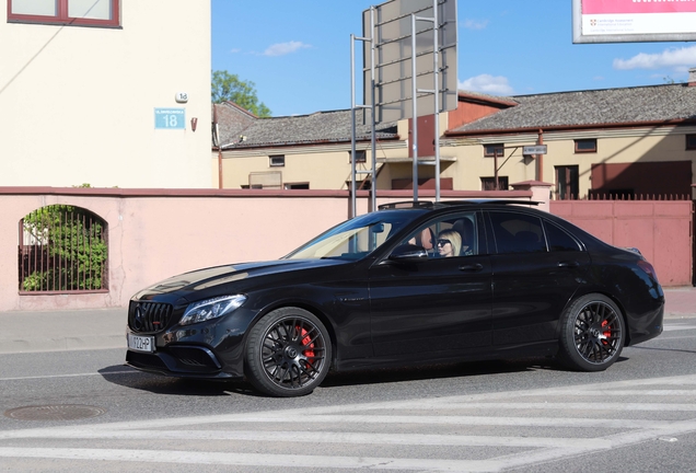 Mercedes-AMG C 63 S W205