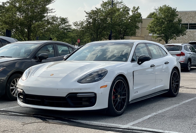 Porsche 971 Panamera GTS Sport Turismo