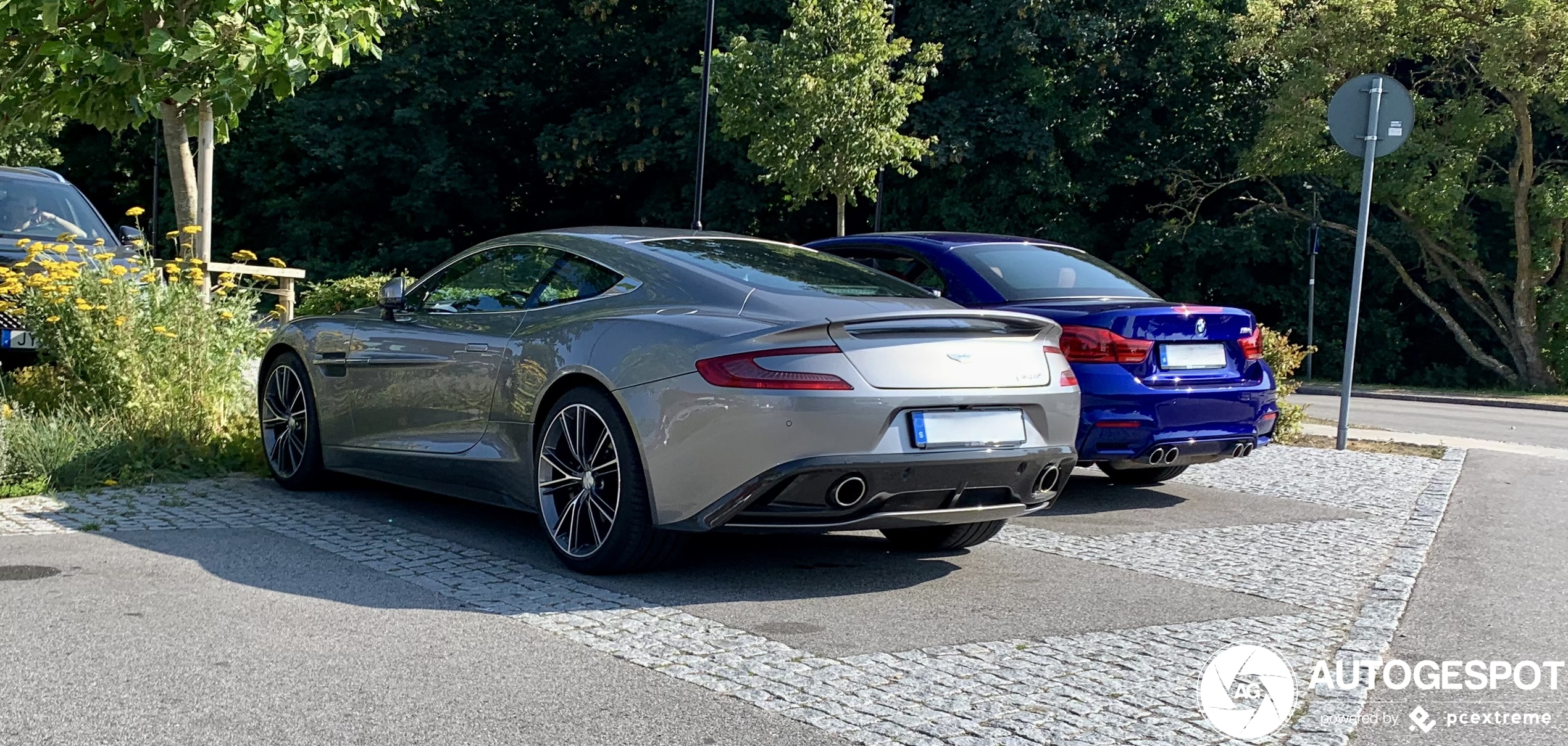 Aston Martin Vanquish 2013