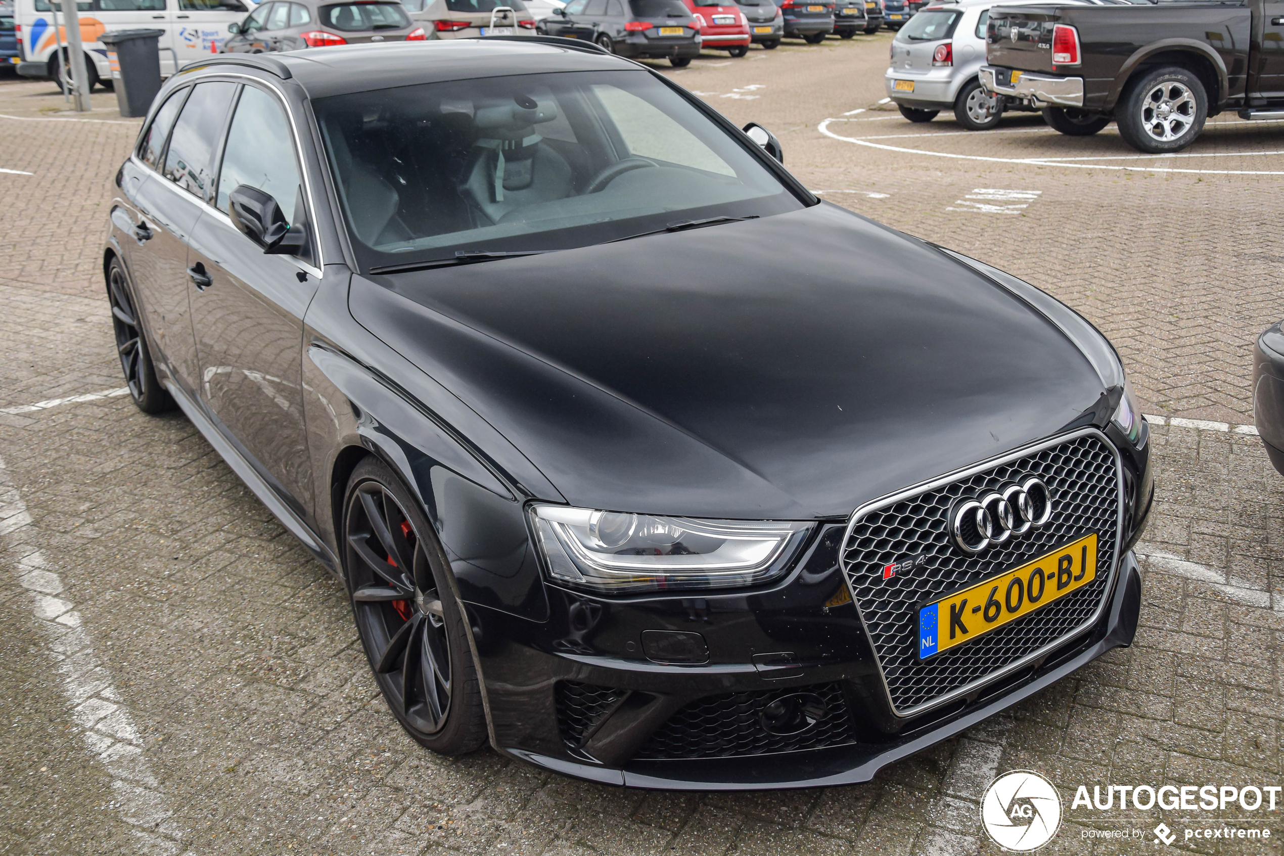 Audi RS4 Avant B8