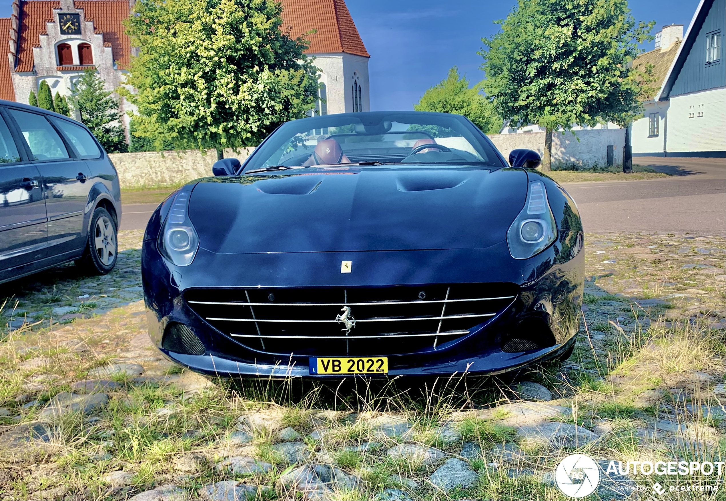 Ferrari California T