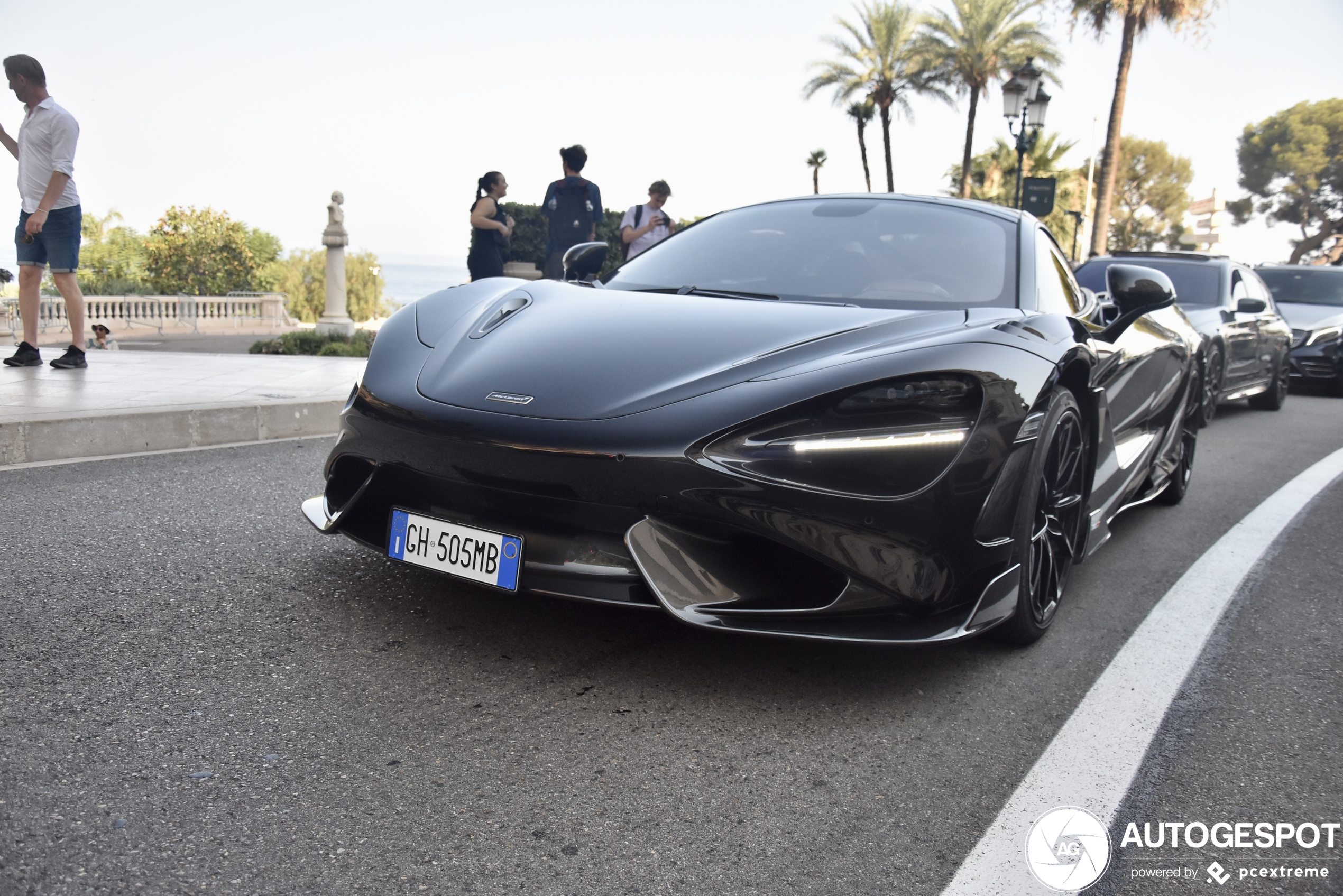 McLaren 765LT