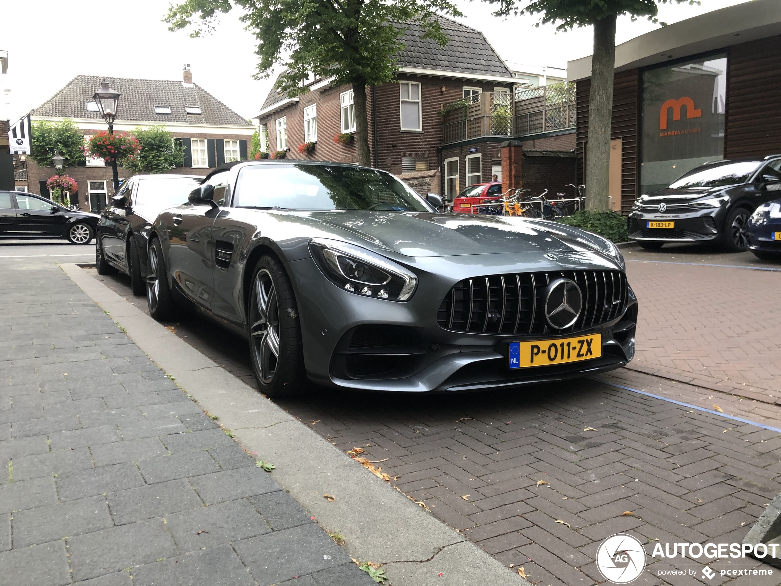 Mercedes-AMG GT Roadster R190