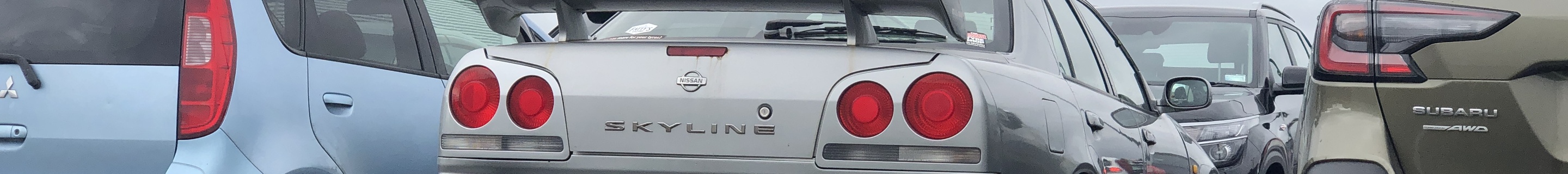 Nissan Skyline R34 Sedan