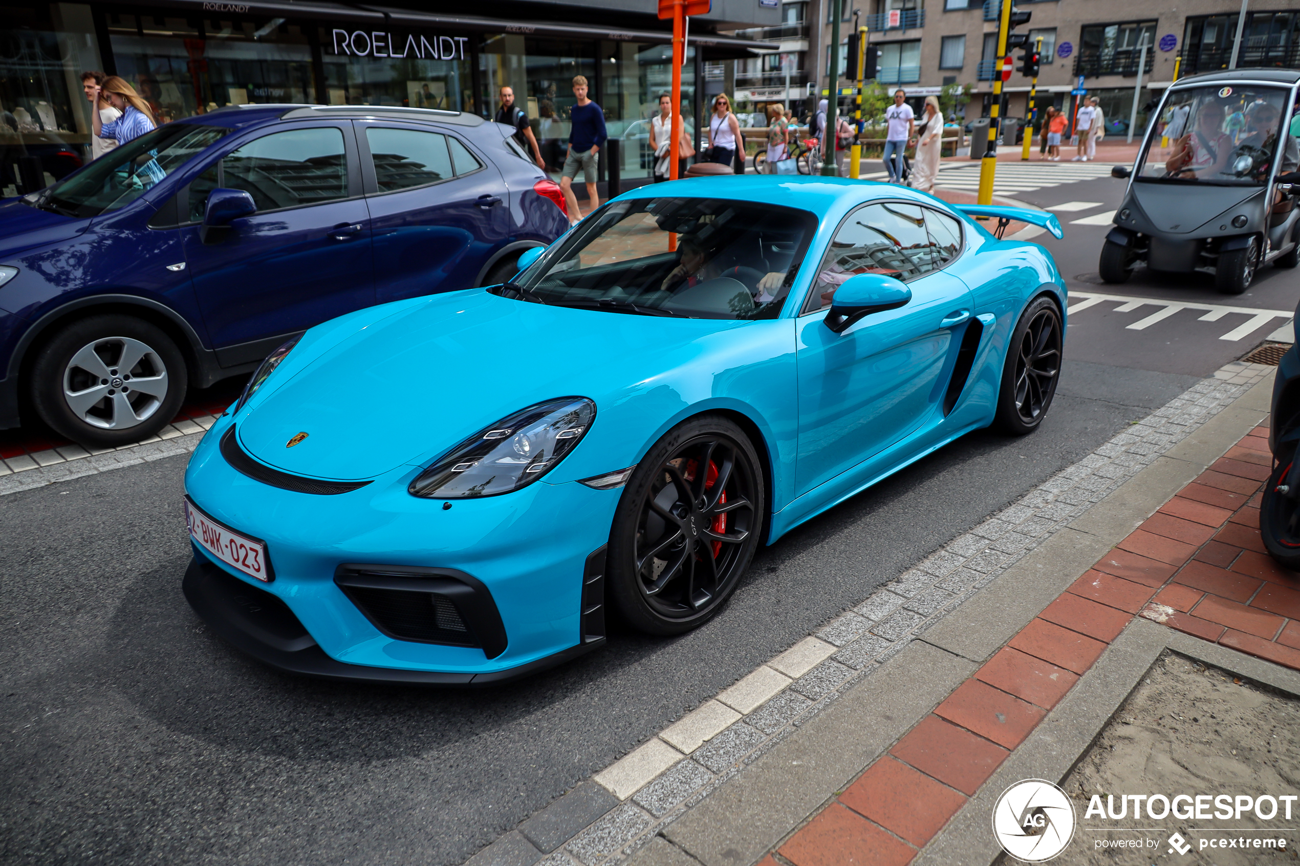 Porsche 718 Cayman GT4