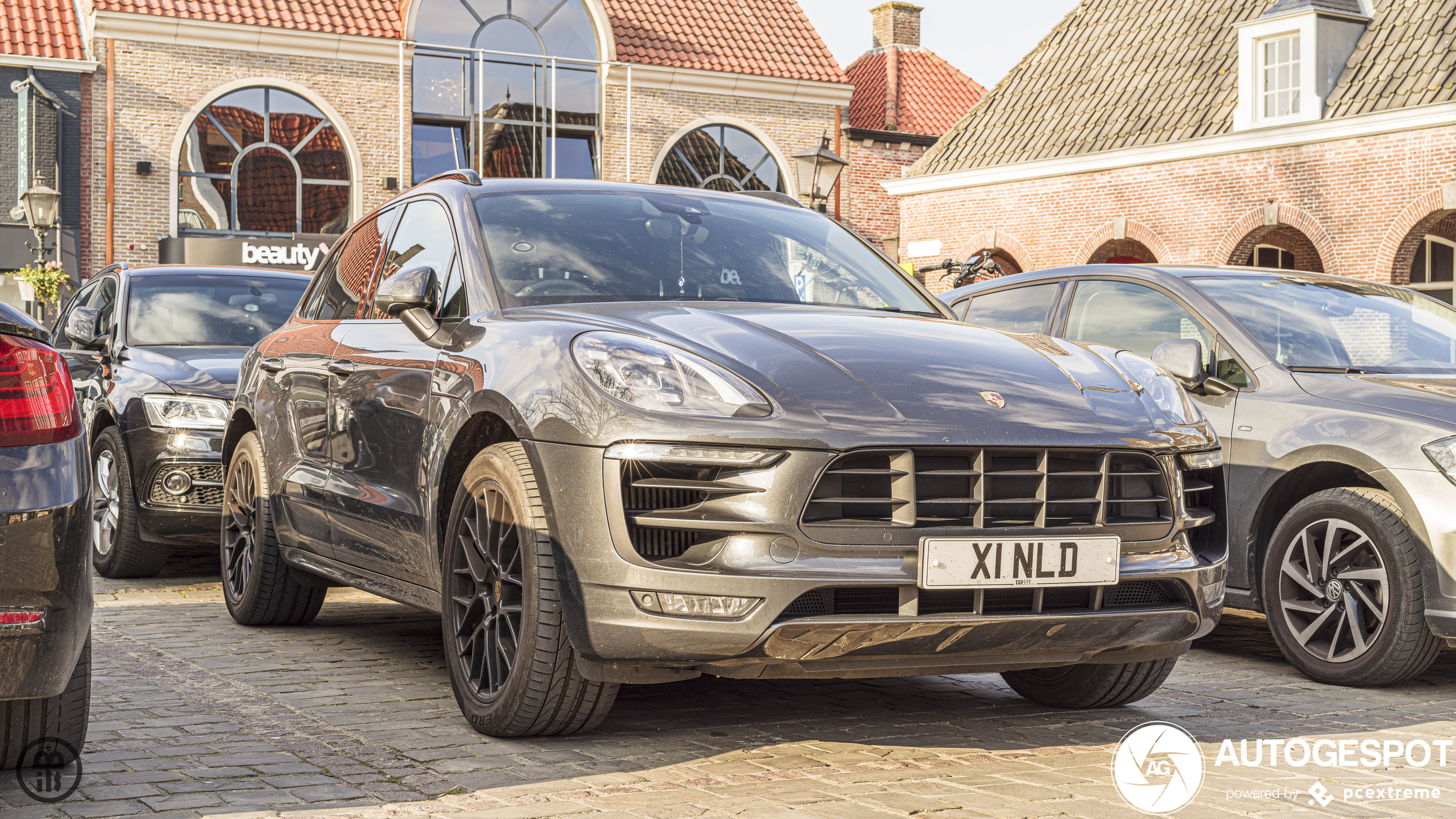 Porsche 95B Macan GTS