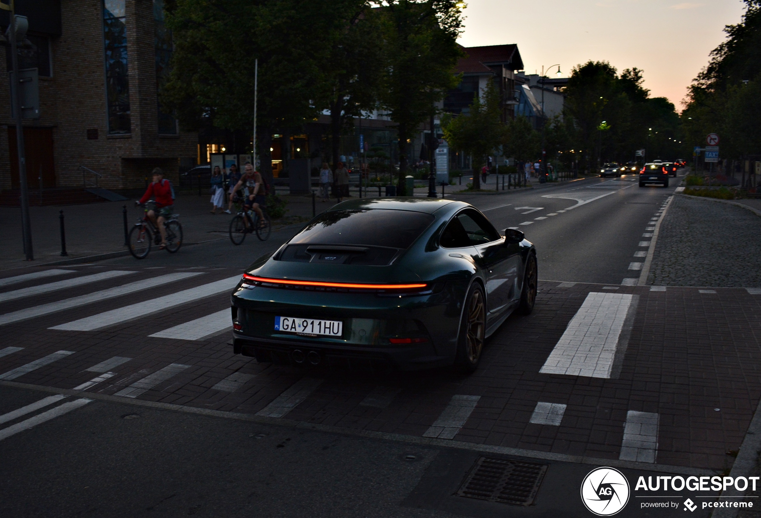 Porsche 992 GT3 Touring