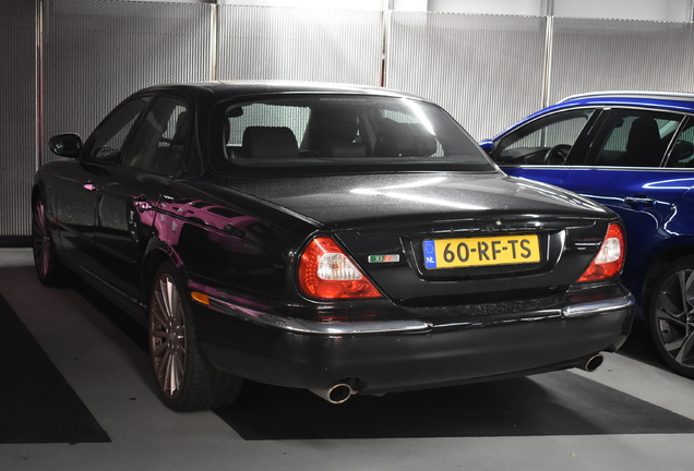 Jaguar XJR