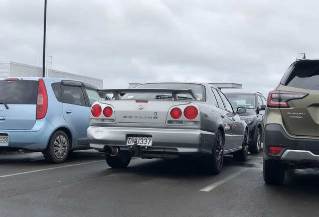 Nissan Skyline R34 Sedan