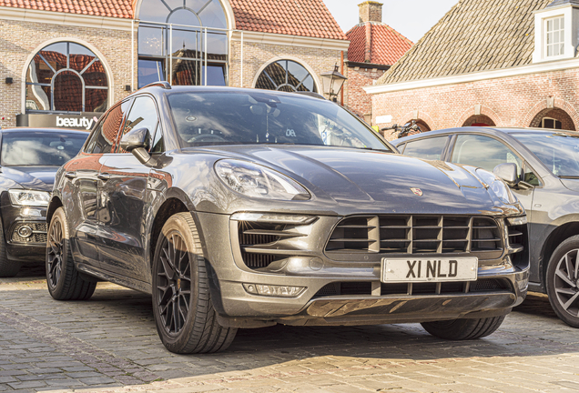 Porsche 95B Macan GTS