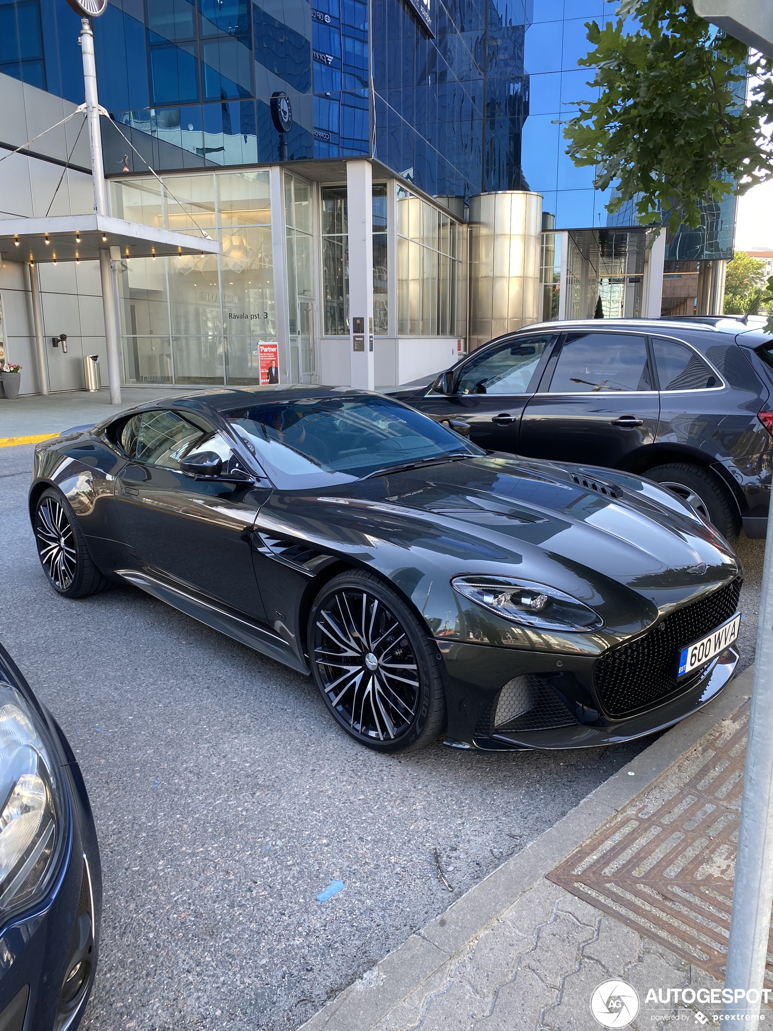 Aston Martin DBS Superleggera