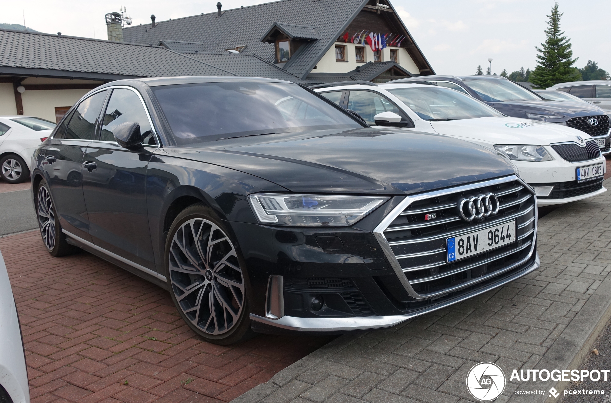 Audi S8 D5