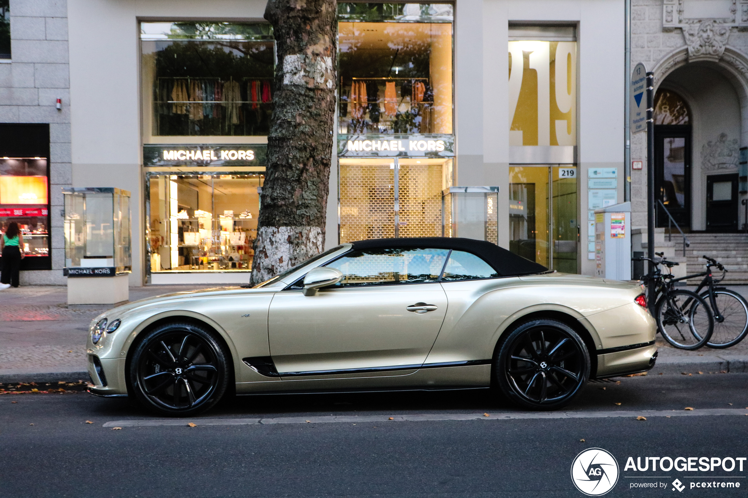 Bentley Continental GTC V8 2020