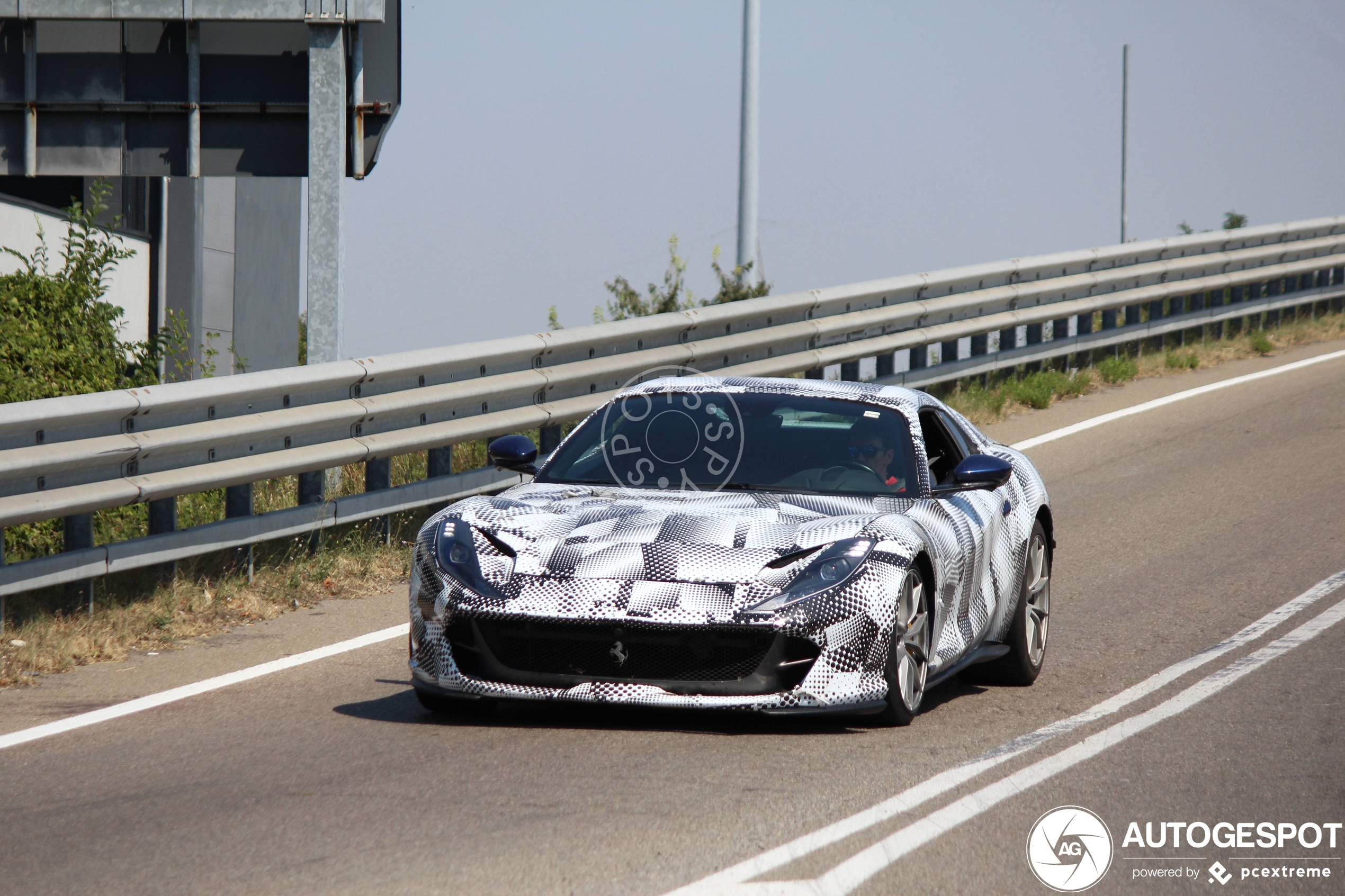 Ferrari 812 GTS