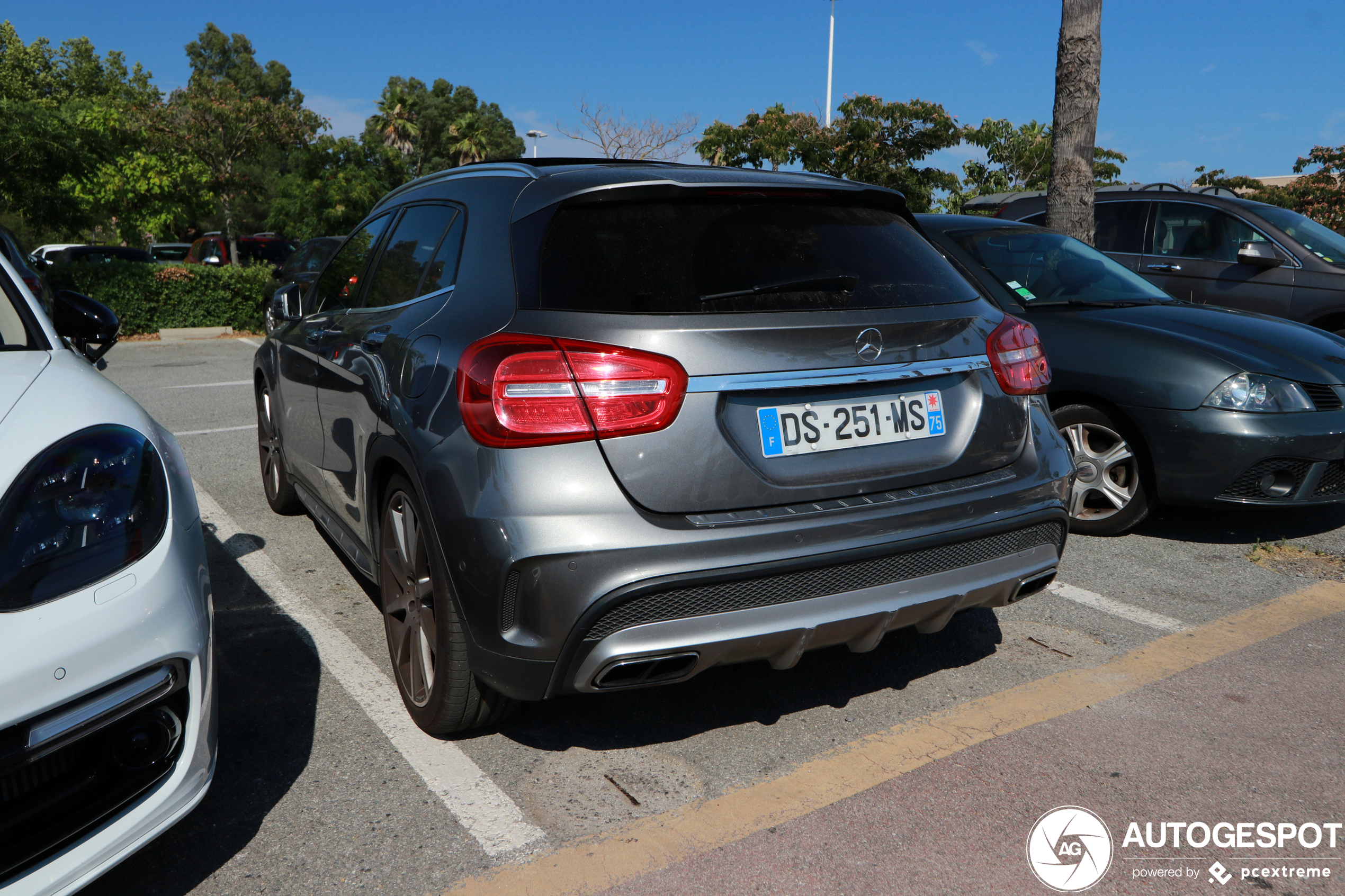 Mercedes-Benz GLA 45 AMG X156