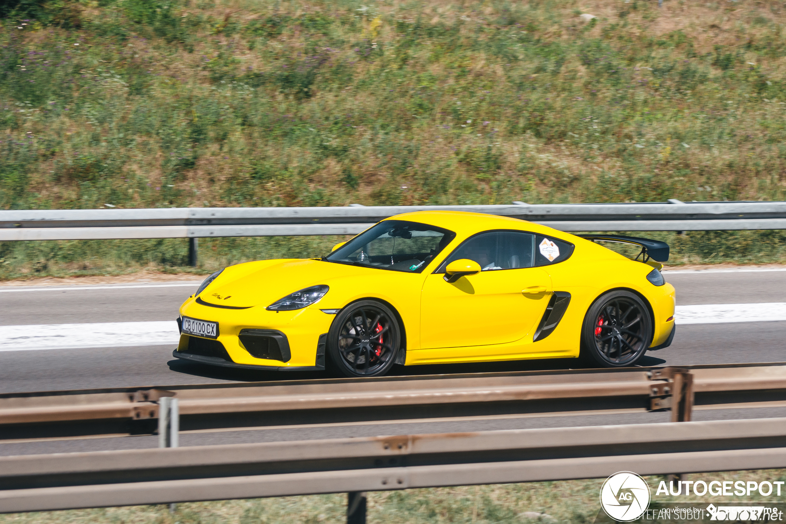 Porsche 718 Cayman GT4